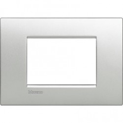 Placa rectangular 3 Módulos LNC4803TE Livinglight AIR BTicino Tech