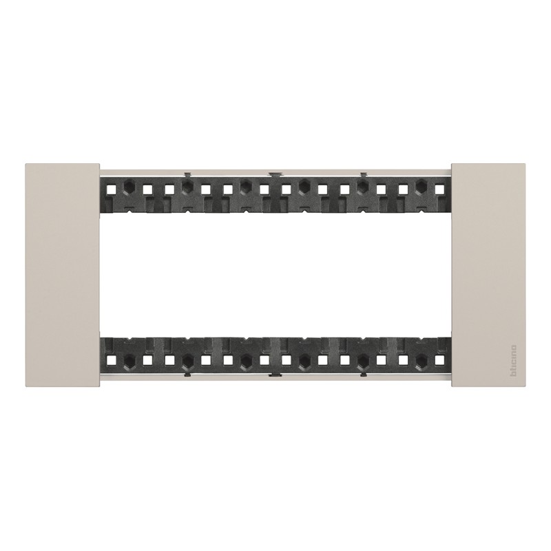 Placa 6 módulos americana Living Now KA4806_ Bticino