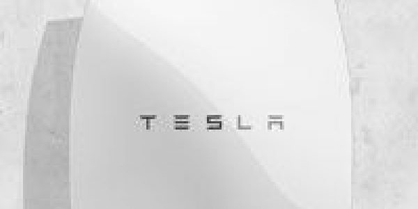 Tesla sigue revolucionando la energía renovable.
