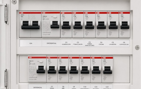 Mejores interruptores para cuadro eléctrico: cómo elegir entre automático y diferencial