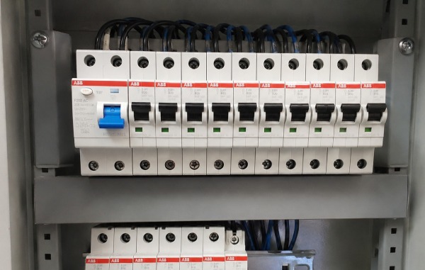 Qué es el disyuntor diferencial y qué función tiene en una instalación eléctrica
